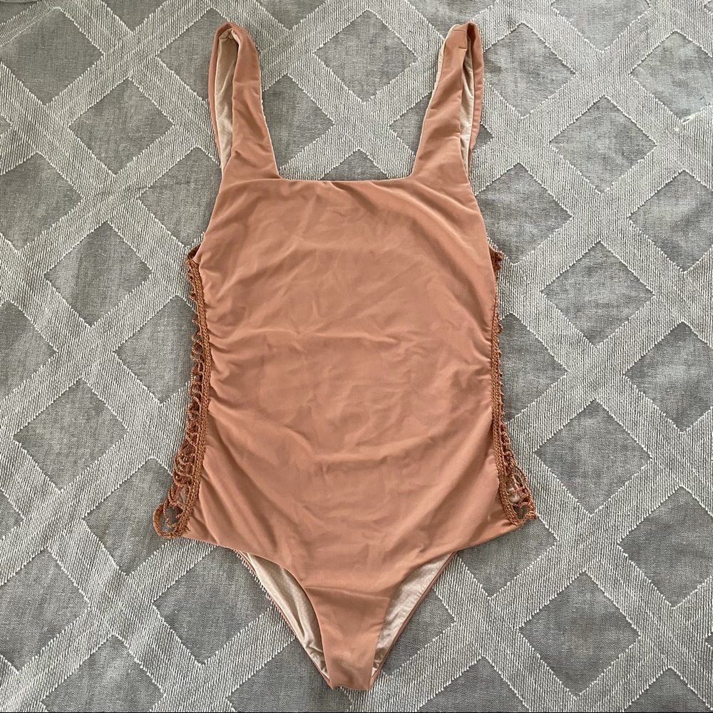 Acacia Nude Bordeaux